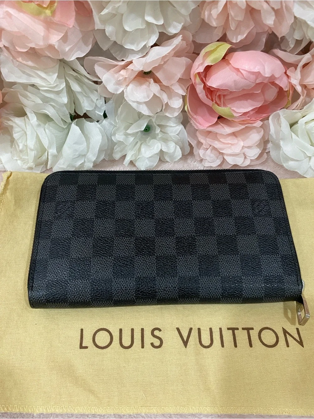 Louis Vuitton Damier Graphite Zippy Organizer/Wallet